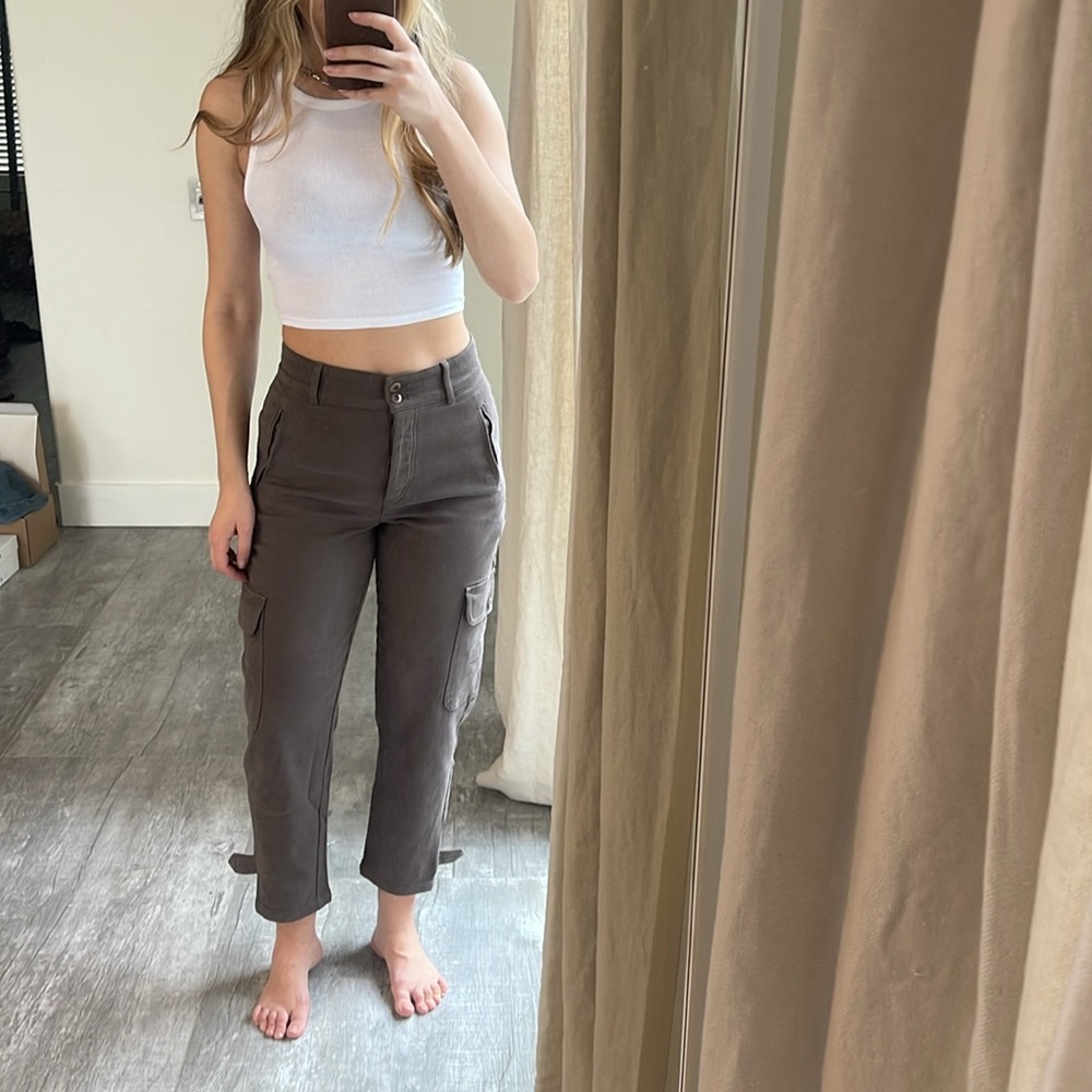 Aritzia cargo jean - Picture 2 of 10